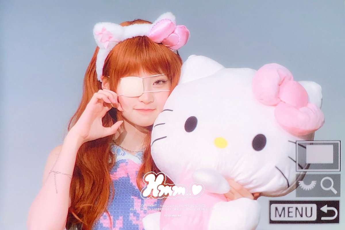 hellokiiitti's tweet photo. i wonder if she would like my user https://t.co/UIV8mxwkJw
