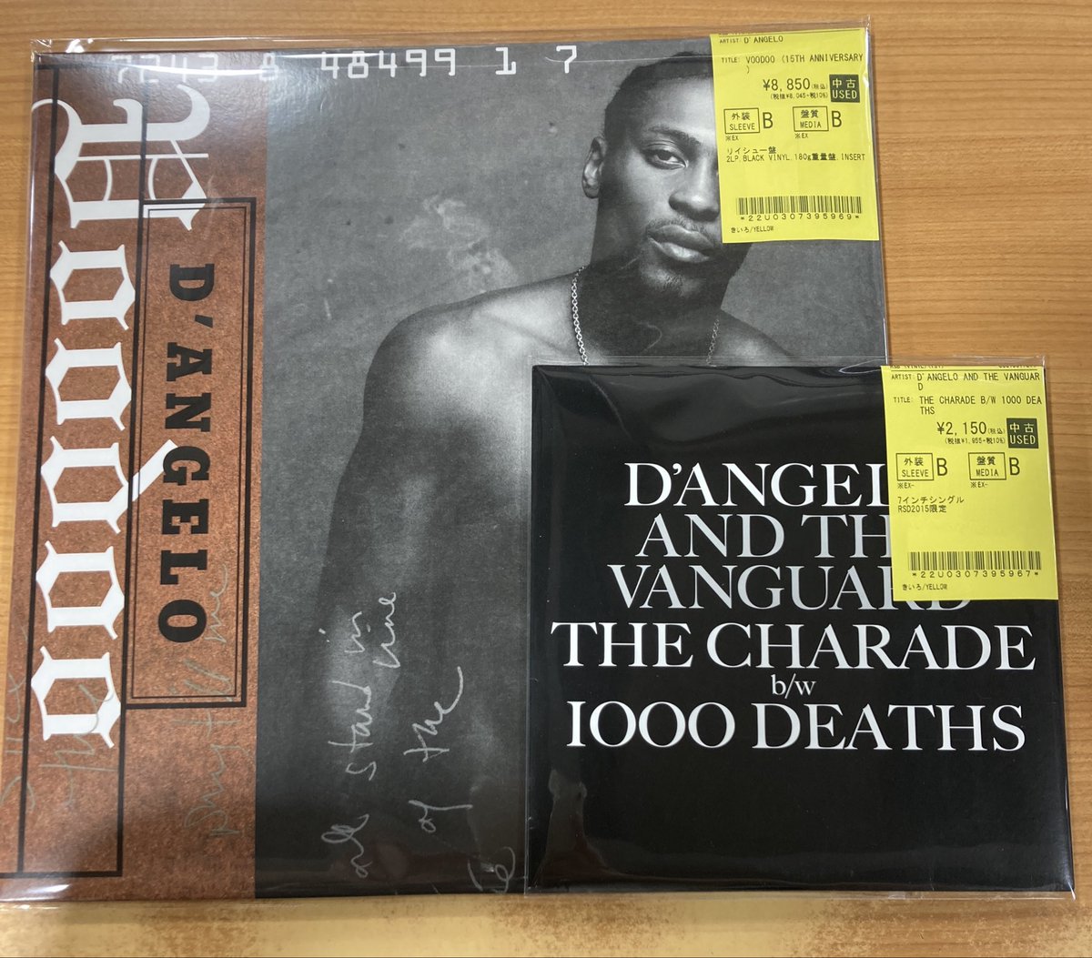 D'ANGELOの中古レコード2タイトル入荷しました！