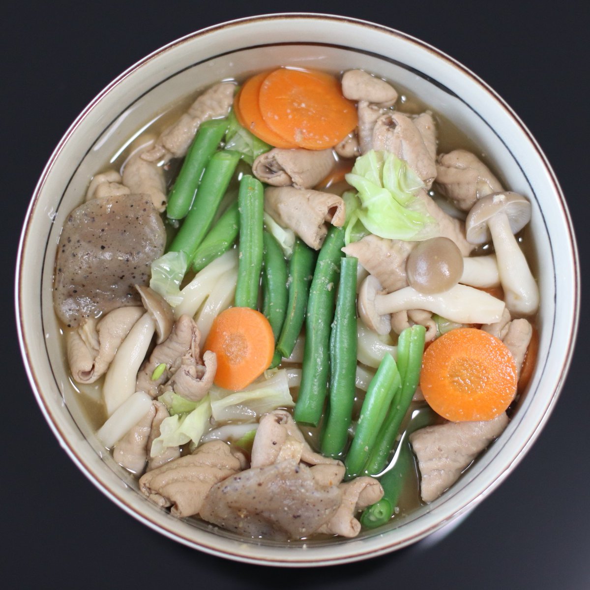 das_gemeine_'s tweet photo. TL賑やかし失礼🐯💦

自宅モツ組です🍲🦫
夏至なのでうどんをたべるよ!
現地参戦される方は楽しんで来てね〜(⁠・⁠∀⁠・⁠)ﾉ=🧄

#モつ鍋の運動について0621
#6月21日はモツ鍋 https://t.co/LbvmULeLYX