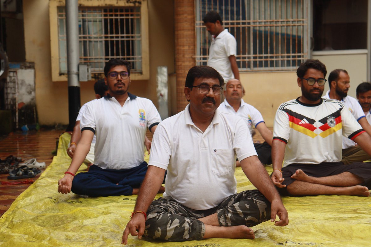 UDphed's tweet photo. Celebration of International Yoga Day to promote physical fitness, mental well-being, and the importance of incorporating yoga into daily life.  Dist -Uttar Dinajpur State - West Bengal
@moayush
@GowbPhe

@Uttardinapur

#InternationalYogaDay https://t.co/7b8zWttcNO
