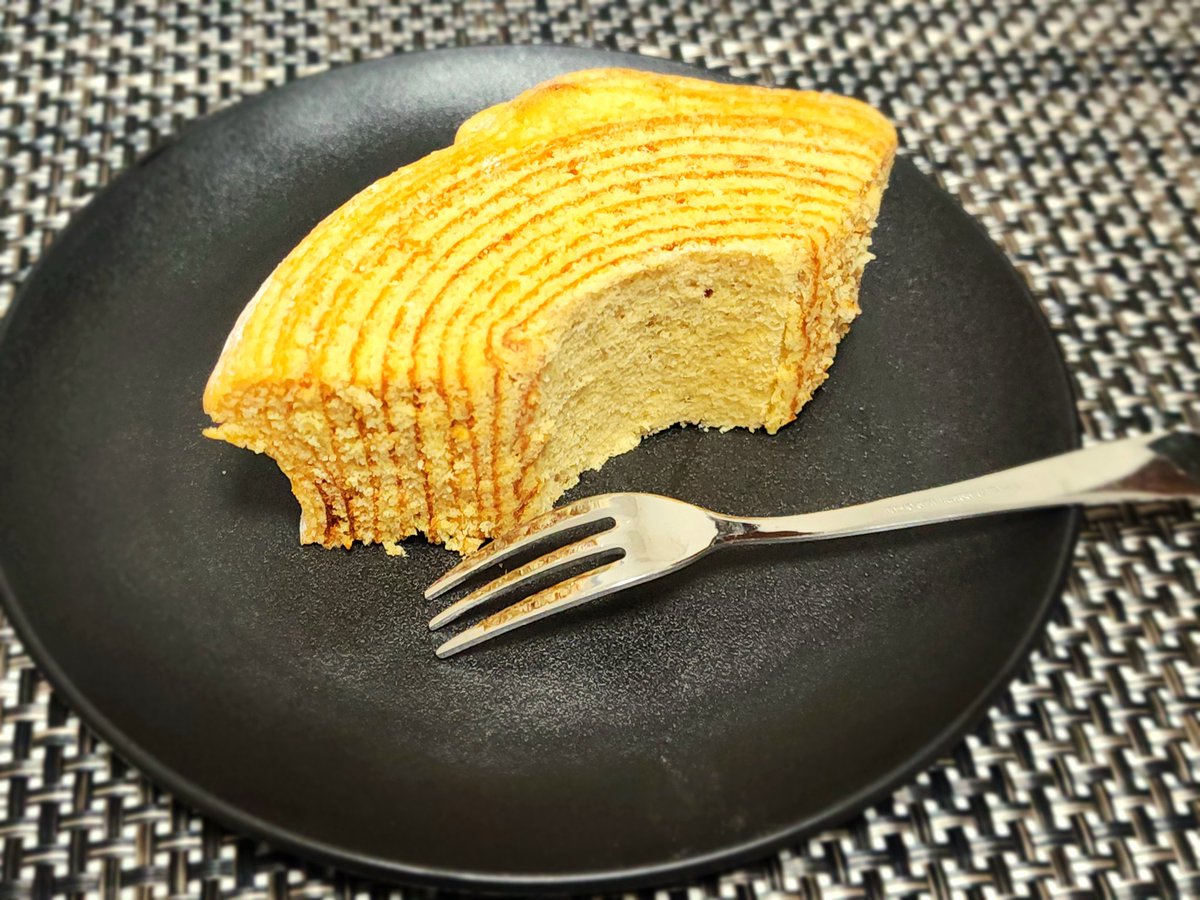 miruton0777's tweet photo. バームクーヘンって美味しいですよね https://t.co/AeGq46HMKd