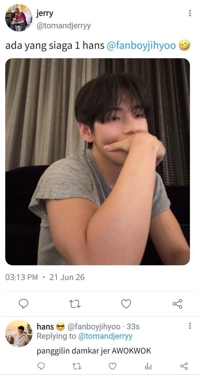 raelenashopes's tweet photo. taekook sometweet au
— from Kosmate 🏠

elang siaga satu karena ajiyo dirangkul temen cowonya 😱 https://t.co/PWtar778dS