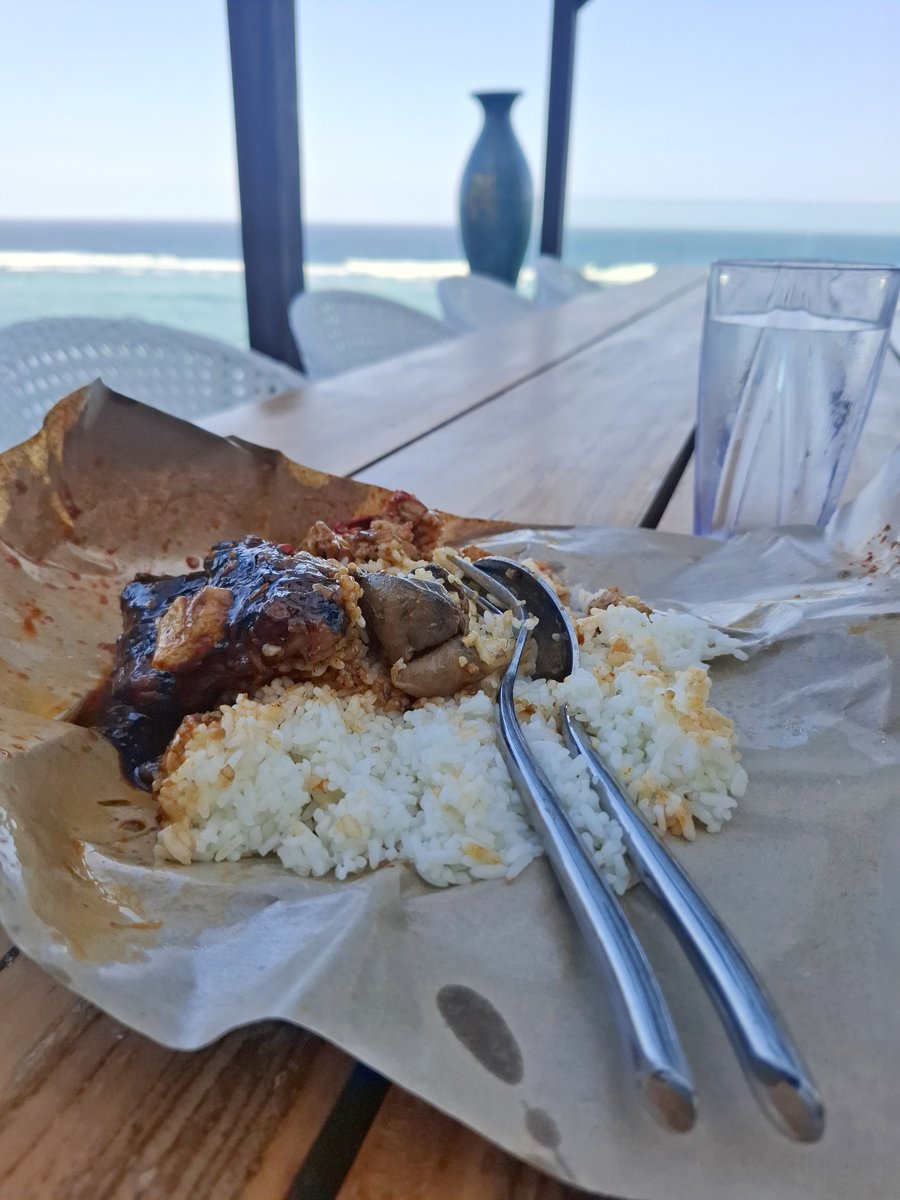 MarnoMbois's tweet photo. semakin tua semakin gak takut sama setan, lebih takut tanggal tua. https://t.co/ivqQGq2irv