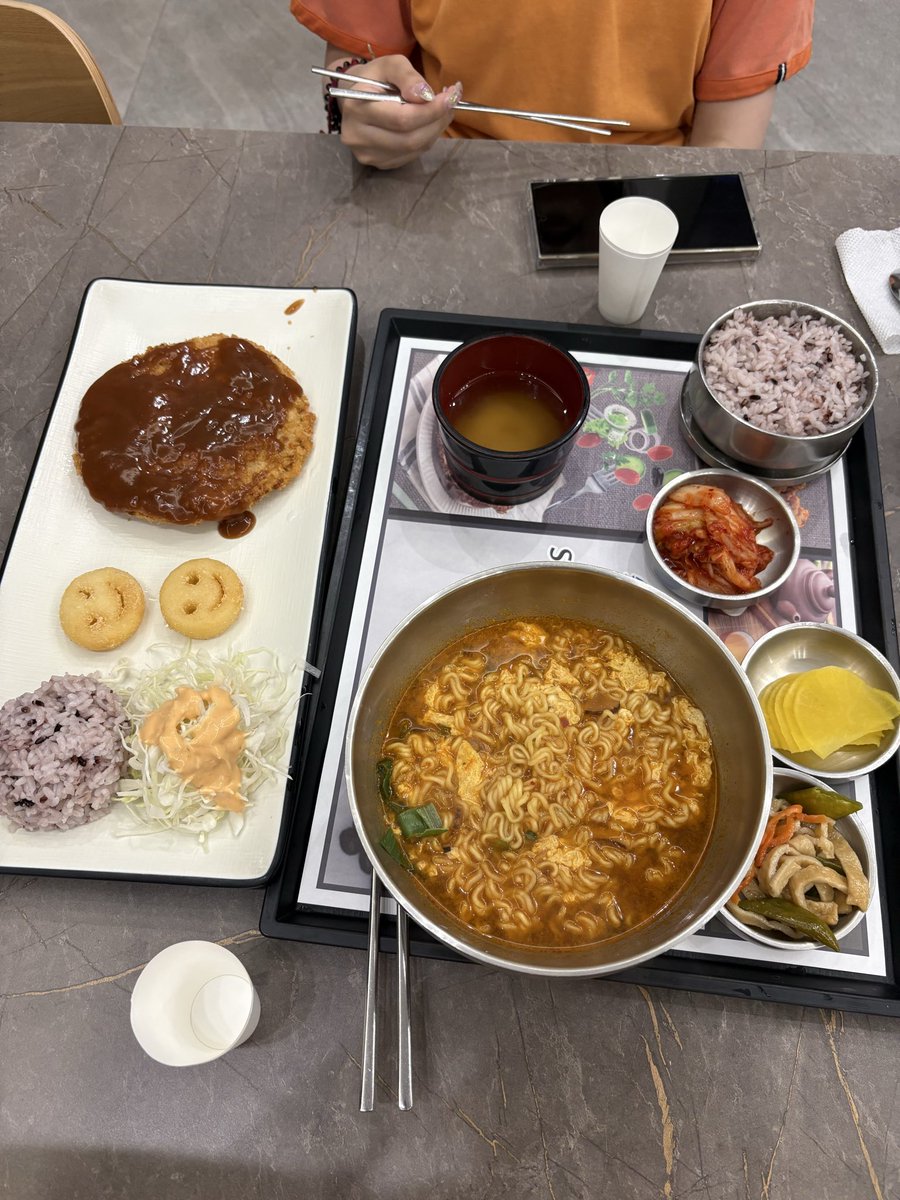 きょん tweet media