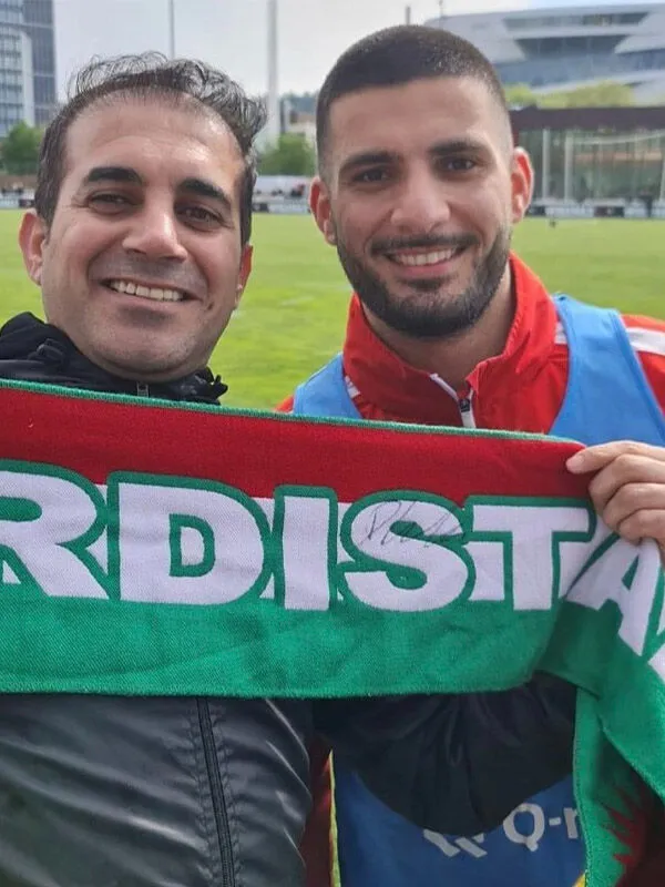 hashhshshahaha's tweet photo. @brnslagca algınızı sikeyim sizin 😁😁 https://t.co/g0nFTuddWV