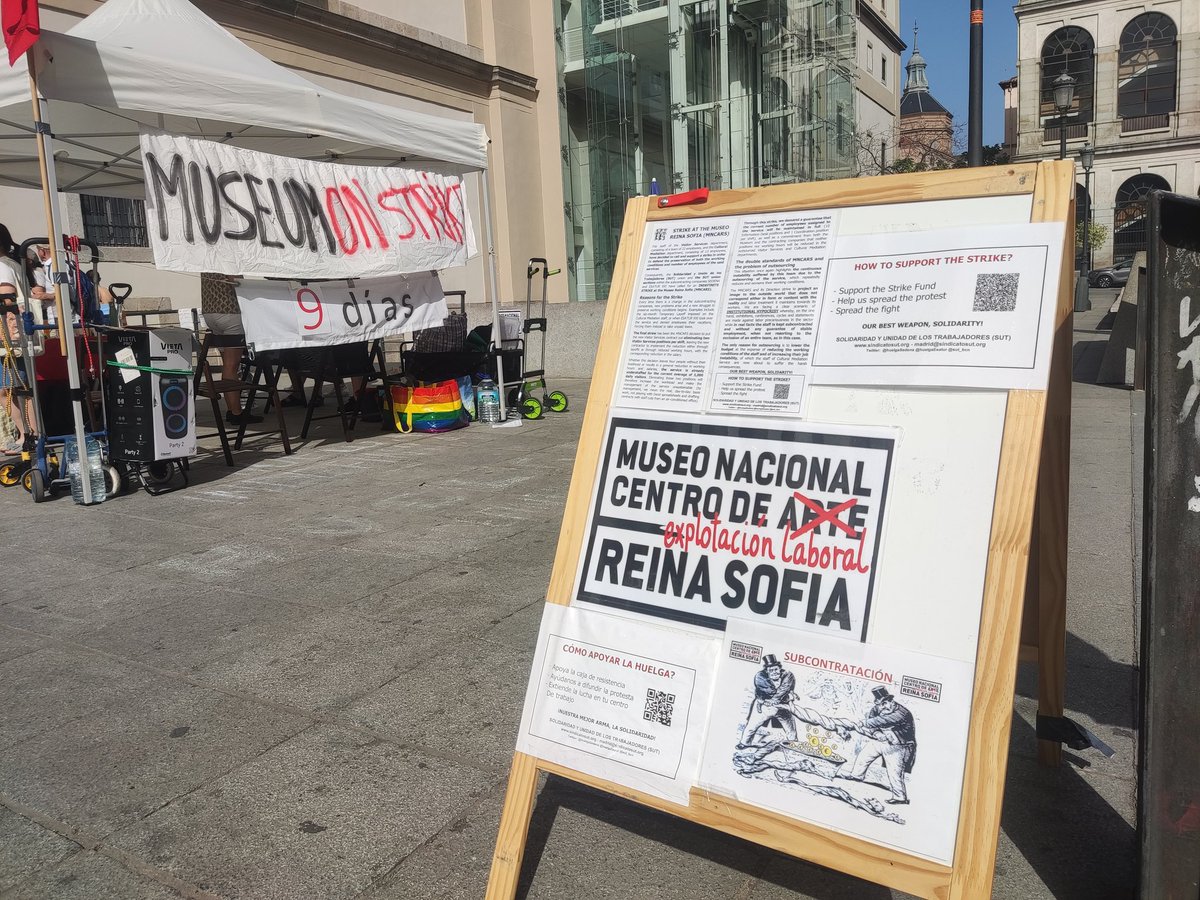 huelgaEsatur's tweet photo. El @museoreinasofia recorta presupuesto en la licitación del servicio de atención a los públicos conllevando el despido del 20% de los trabajadores del servicio. Mientras tanto se gasta el salario anual de un trabajador en un solo catering. ¡VERGÜENZA!
¡READMISIÓN YA! https://t.co/fEt6duTP7H
