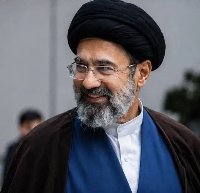 mahdieh_71's tweet photo. پیام هوشمندانه و شجاعانه رهبر انقلاب
خونی تازه در رگ‌های ملت مبعوث شده بود.
و باز هم دست خدا عیان شد

الحمدلله کما هو اهله ❤✊🇮🇷
#ملت_امام_حسین https://t.co/1xNdJrPUTU