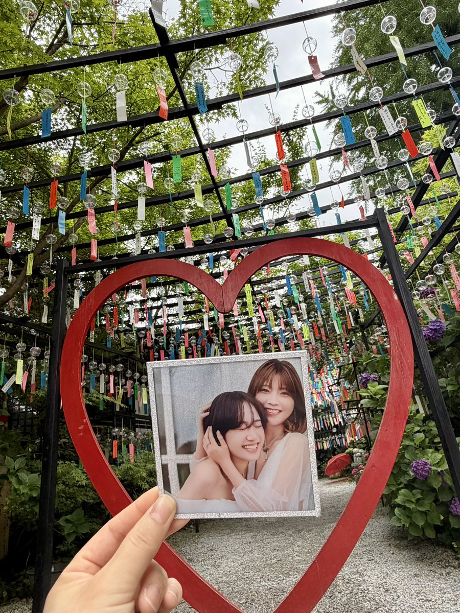 cmbnn301's tweet photo. 風鈴とみおいち🫶
2人並んだお地蔵さんが寄り添う2人に見えた😌
 #尾碕真花  #工藤美桜
@ichika_osaki12 @p_miokudo https://t.co/vQqsxpFOyS