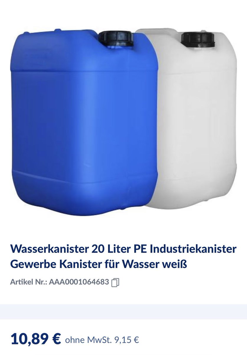 CoinImpulse's tweet photo. Vor etwa drei Monaten habe ich mir Wasserkanister gekauft.

Insgesamt 40 Liter Fassungsvermögen für 22 €.

4 Kilometer von mir entfernt gibt es eine Quelle. Dort laufe ich hin, fülle die Kanister mit Wasser und laufe wieder zurück.

Seitdem kaufe ich praktisch kein Wasser mehr und erhöhe stattdessen meinen Bitcoin-Sparplan.

Zum Vergleich:

Ich trank immer  Wasser von der Marke Plose. Ein Kasten Plose-Wasser (6 Liter) kostet 12,39 €.

Ich trinke etwa 3 Liter pro Tag. Das entspricht Wasserkosten von rund 43,37 € pro Woche bzw. 185,85 € pro Monat.

Diese 185,85 € investiere ich stattdessen jeden Monat zusätzlich in Bitcoin.

Dafür gehe ich lediglich zweimal im Monat zur Quelle und zurück.

Das Wasser schmeckt zudem super. 👍