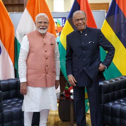 india_plus_'s tweet photo. 🚨 Mauritius plans to develop a $1 billion container terminal with India. https://t.co/yVYXYxKKoD