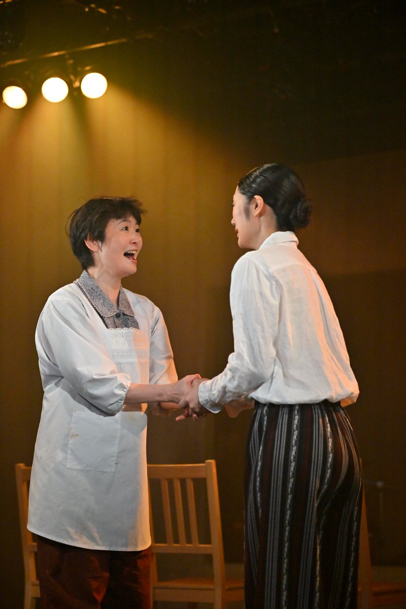 theater_mu's tweet photo. ミュージカル『 #妻と飛んだ特攻兵』

🛩本日公演5日目

🎭 6月22日（月）
【風】14:00開演／【風】19:00開演

📍ウッディシアター中目黒

🎟 当日券あり
開演45分前より受付にて販売いたします。
・特典付前方席（1～3列）チケット：10,000円（税込）
・一般チケット：9,000円（税込）
※先着順での販売となります。お席がなくなり次第販売終了となりますのでご了承ください。
※お支払いは現金のみになります。

＜お願い＞
・客席は通路が大変狭くなっております。
大きなお荷物は劇場にはお持ち込みいただけませんのでご注意ください。(クロークはございません)
・公演中、咳やくしゃみの症状があるお客様は、ハンカチやマスクで口元を覆うなど、周囲のお客様へのご配慮をお願いいたします。

#劇団ミュ #妻と飛んだ特攻兵 #ミュージカル