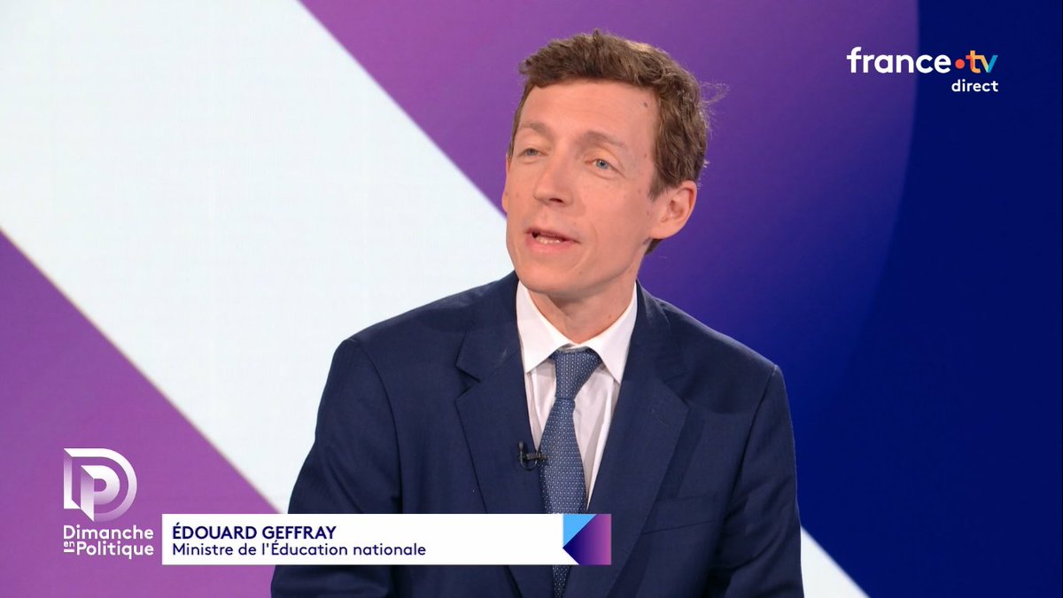 cafepedagogique's tweet photo. Sur le droit de retrait des enseignants "Le principe vaut quand la sécurité de l'agent est en cause" Edouard Geffray (France 3)

Sur les écoles "aménagées" "Il y a des mesures préventives qui sont prises, cela signifie que l'on peut accueillir les élèves" https://t.co/bi4ivl0Rz3