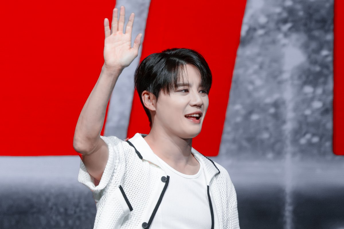 1215_hyun's tweet photo. 260620 XIA 6TH ASIA TOUR CONCERT ‘GRAVITY’ IN MACAU

│사운드체크 #김준수 #시아준수 #XIA 

🪐 https://t.co/Uy1h6bJDim https://t.co/7rQZ2u5UTc