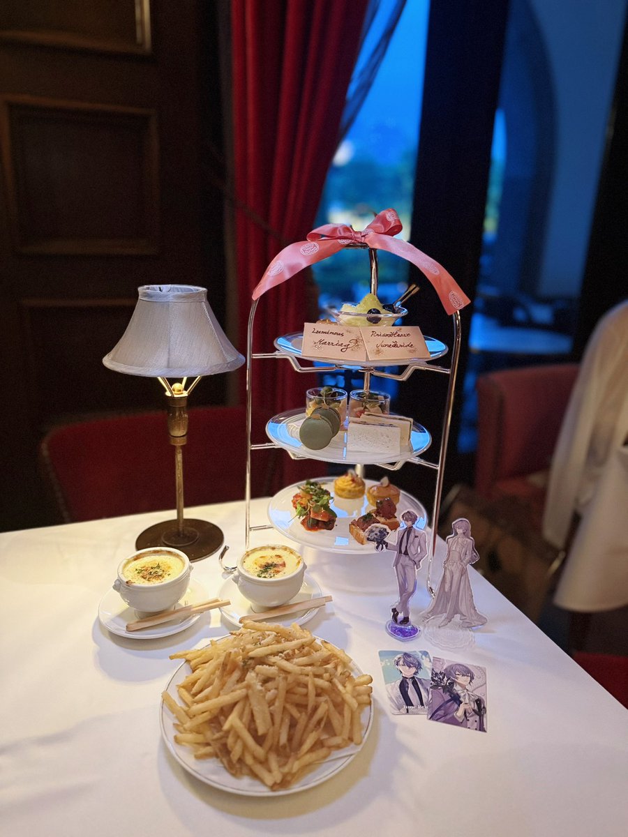 __sy1ve's tweet photo. La Maison Kioiのクラシックナイトティー🥂✨+800円でトリュフポテトつけれたし全部美味しかった៸៸᳐ >𖥦< ៸៸᳐💖
念願のジュンブラあわせもかわいい➰💍🤍 https://t.co/pARDByxXZX