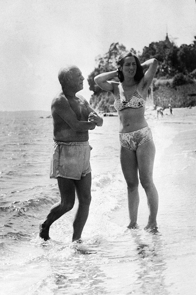 Man_to_ManTalk's tweet photo. Pablo Picasso was short, ugly, and far from physically impressive.

Yet women worshipped him.

Why?

Because he understood the truths most men ignore

Here’s his formula: https://t.co/KtxjmME62I