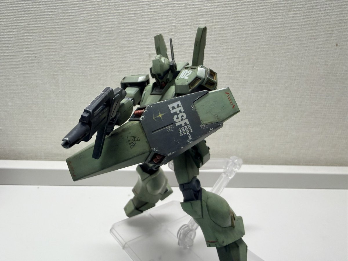 riza5926's tweet photo. HGジェガンD型、筆塗り全塗装完成しました！😆

今回も水転写、チッピングからのウォッシングで仕上げました！
ガンプラの全塗装は今回で2回目だけどやっぱり達成感すごい🥹

使った塗料は写真でまとめてます！

#ガンプラ好きと繋がりたい 
#ジェガン https://t.co/2la3qbF6a4