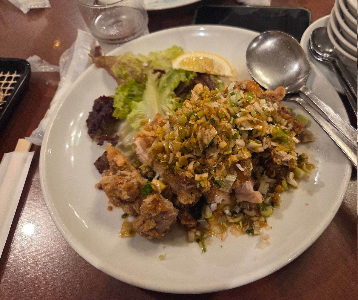 Onesuccess1's tweet photo. 揚子江でご飯食べて心が穏やかに。
旨い+沈静作用もあって善き。 https://t.co/BFytdSrEYI