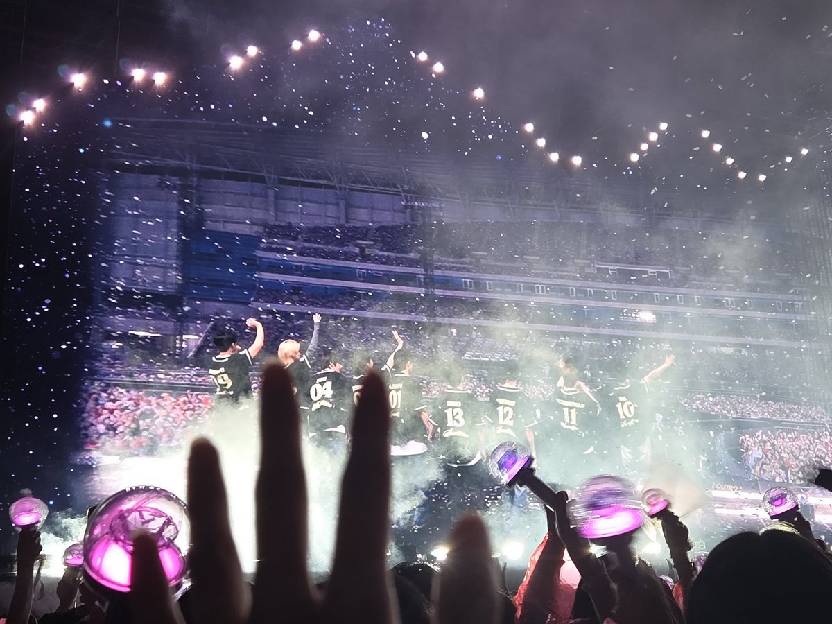 whatswrongwl's tweet photo. 가지마 ................ https://t.co/YiZICQfy5F