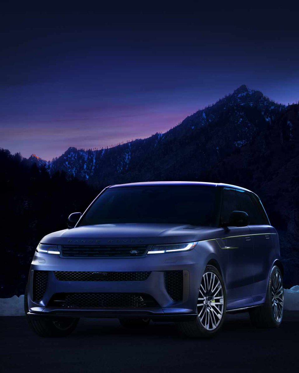 LandRoverDTSLC's tweet photo. Every great dad deserves a great ride. Whether he's hauling the crew or hitting the open road, we've got the perfect vehicle waiting for him. 

Check out what's in store: https://t.co/s1j4UT9Q4F https://t.co/W6AXJ6TXXB