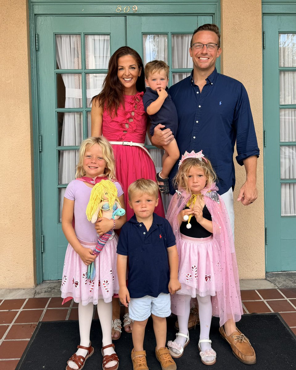 bennyjohnson's tweet photo. Children are a heritage from the LORD, offspring a reward from him.
Like arrows in the hands of a warrior are children born in one’s youth.
Blessed is the man whose quiver is full of them.

Psalm: 127

Happy Father’s Day, warriors https://t.co/J7gVuSiuMc