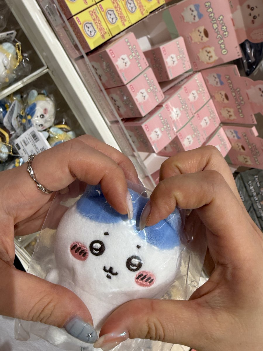 yeormy_'s tweet photo. 랜덤깡 1트에 착순이차카니말랑이영팅이 뽑아써ㅜㅜ https://t.co/JDiYvxNm34