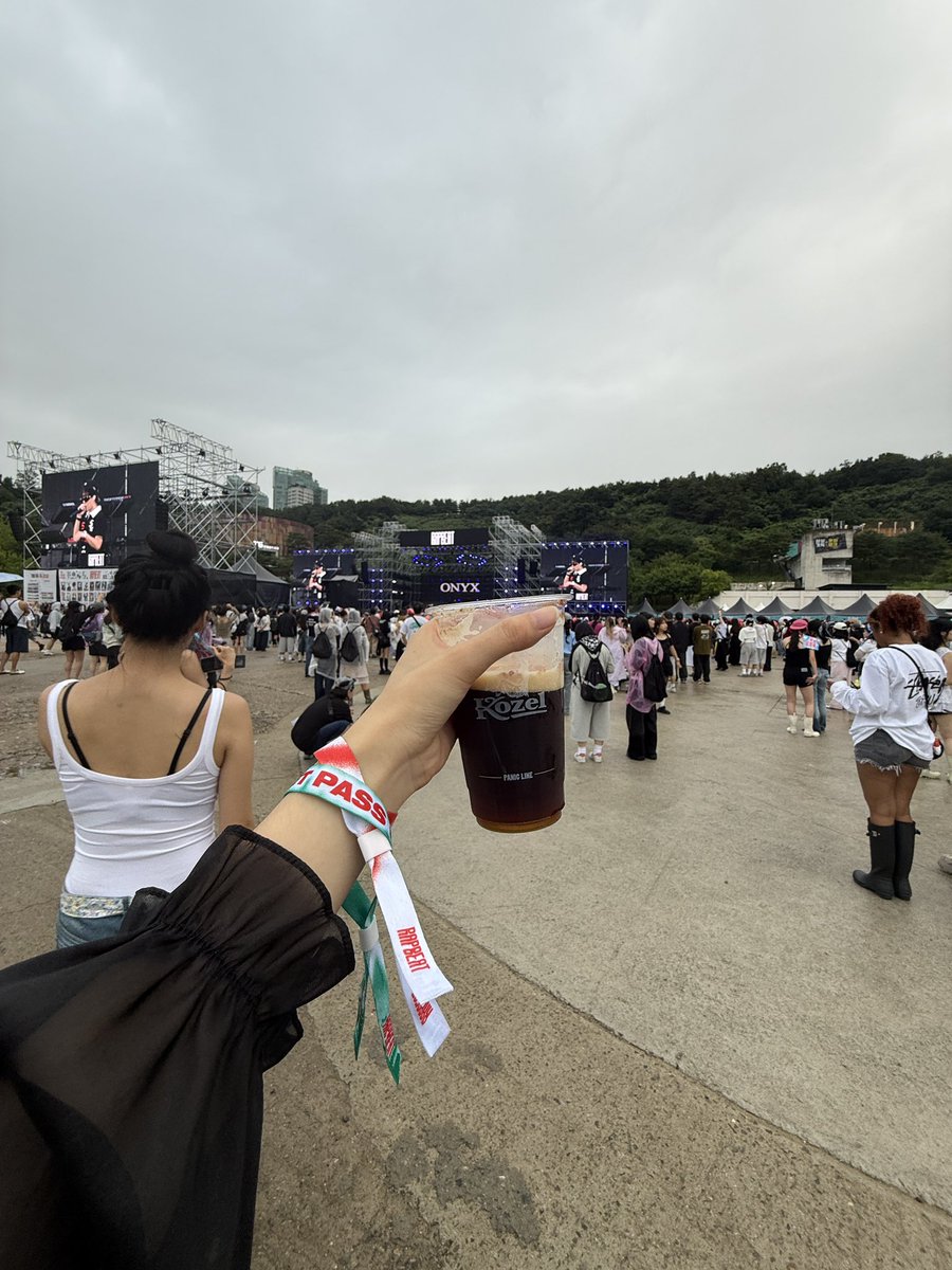 다니 tweet media