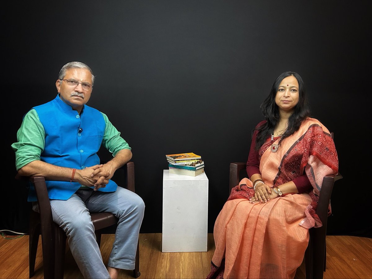 Imjyoti5's tweet photo. An absolute honour! 
Thank you Vinay Bhai Patrale Sir 🙏 
#TodayMagazine  #ZankarStudios #BharatBharati LIB Literary Chapter -Kavita Sahitya #LetsInspireBihar #VikasVaibhavIPS @LIBLiterary 

Episode Link- 

https://t.co/Ph0v4Kwuir https://t.co/SCE4VyTgCc