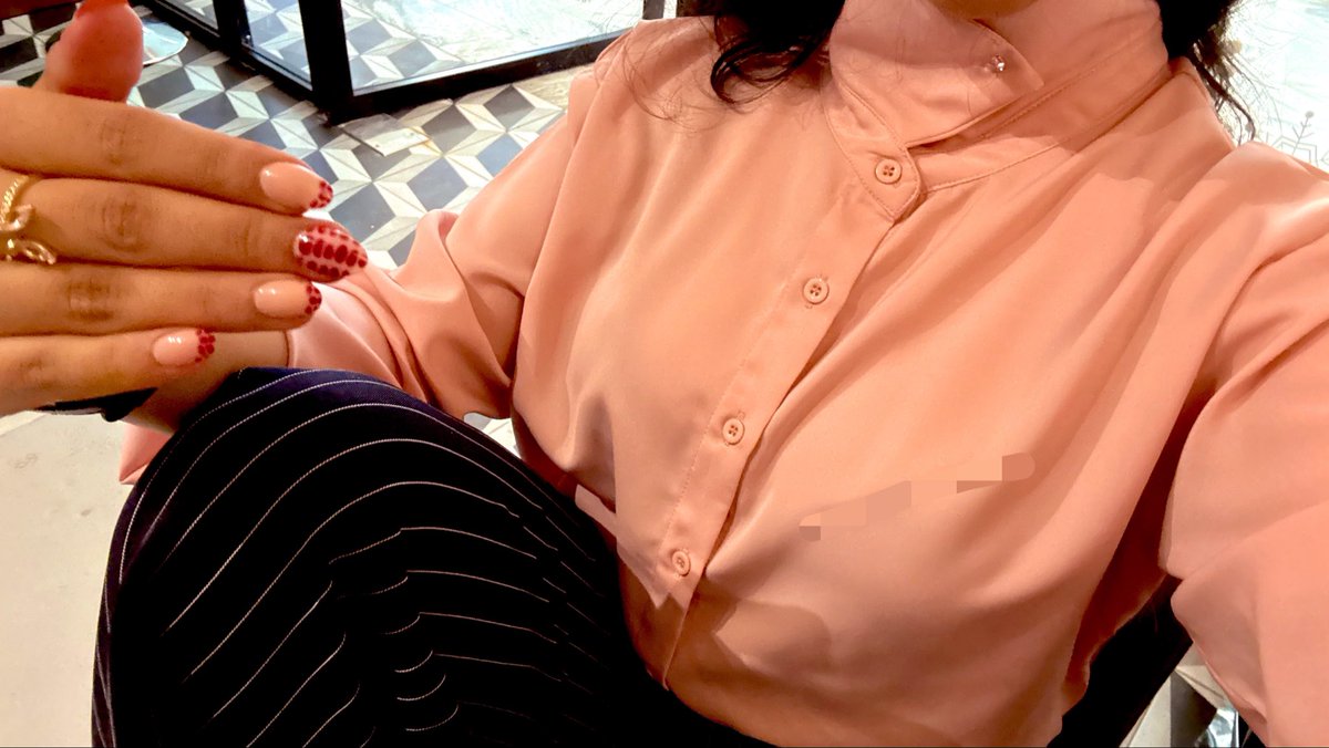 Geea100's tweet photo. The NAILS are MY outfit https://t.co/8gz6RCVBdX