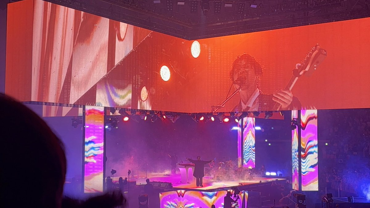 reishigure's tweet photo. King Gnu in Seoul��🏻 https://t.co/JD9p4ahVG8