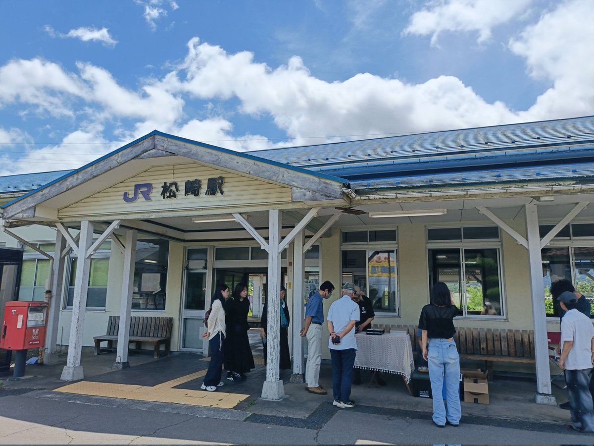 kisuiairline's tweet photo. 良い会になった〜！ありがとうございました！
合同会社廃屋という奇跡みたいな会社があること、塚本さんが提唱する「普請（協働）」の哲学を半公共的な場所で、地元の人も含めて共有できた。 https://t.co/7oPpVtRvhK