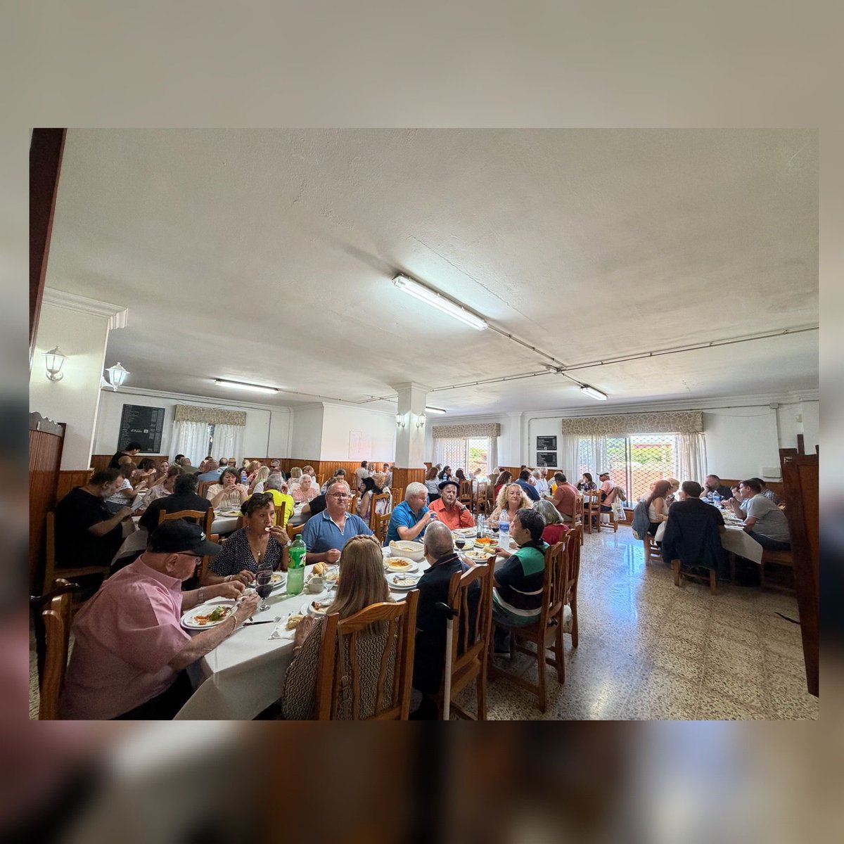 UP_ONCE's tweet photo. Este sábado se ha celebrado la asamblea de UP Santa Cruz de Tenerife, con la asistencia del director general de la ONCE, Ángel Sánchez. El encuentro ha concluido con una comida entre las personas asistentes. #SomosdeUP https://t.co/M62W5NOtM5
