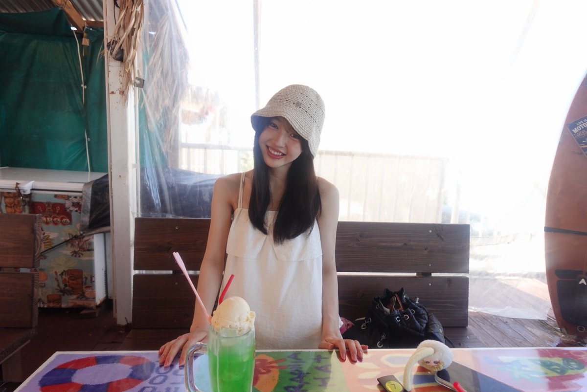 nonnon_rinon's tweet photo. ✈️までの2時間でとっても充実出来ました♩だいすき沖縄 ひなの手が写っててかわい https://t.co/irUQUoDcqQ
