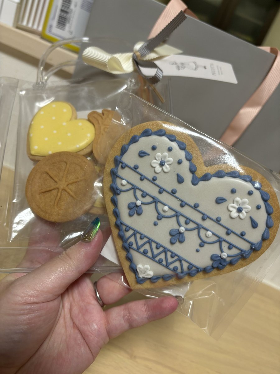 meguru_trpg's tweet photo. 愛してやまないcottaさまの実店舗に行ってきた🎶🎶🎶🎶🎶🎶 https://t.co/FqQRY5R068