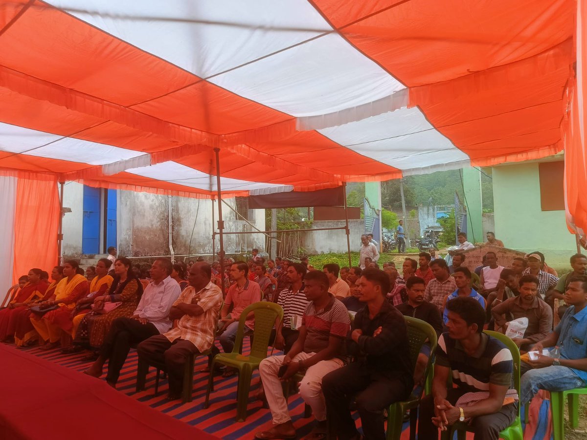 padmapurblk's tweet photo. Celebration of Distribution of benefits under various Governtment Schemes on the occasion of State outreach and Citizen Engagement Programm at Block Office Padmapur https://t.co/IAEb79ONv2