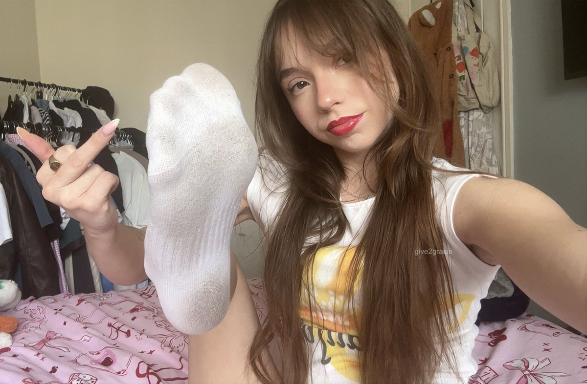 give2gracie's tweet photo. you love letting young brats ruin your life https://t.co/hfJSmBid9A
