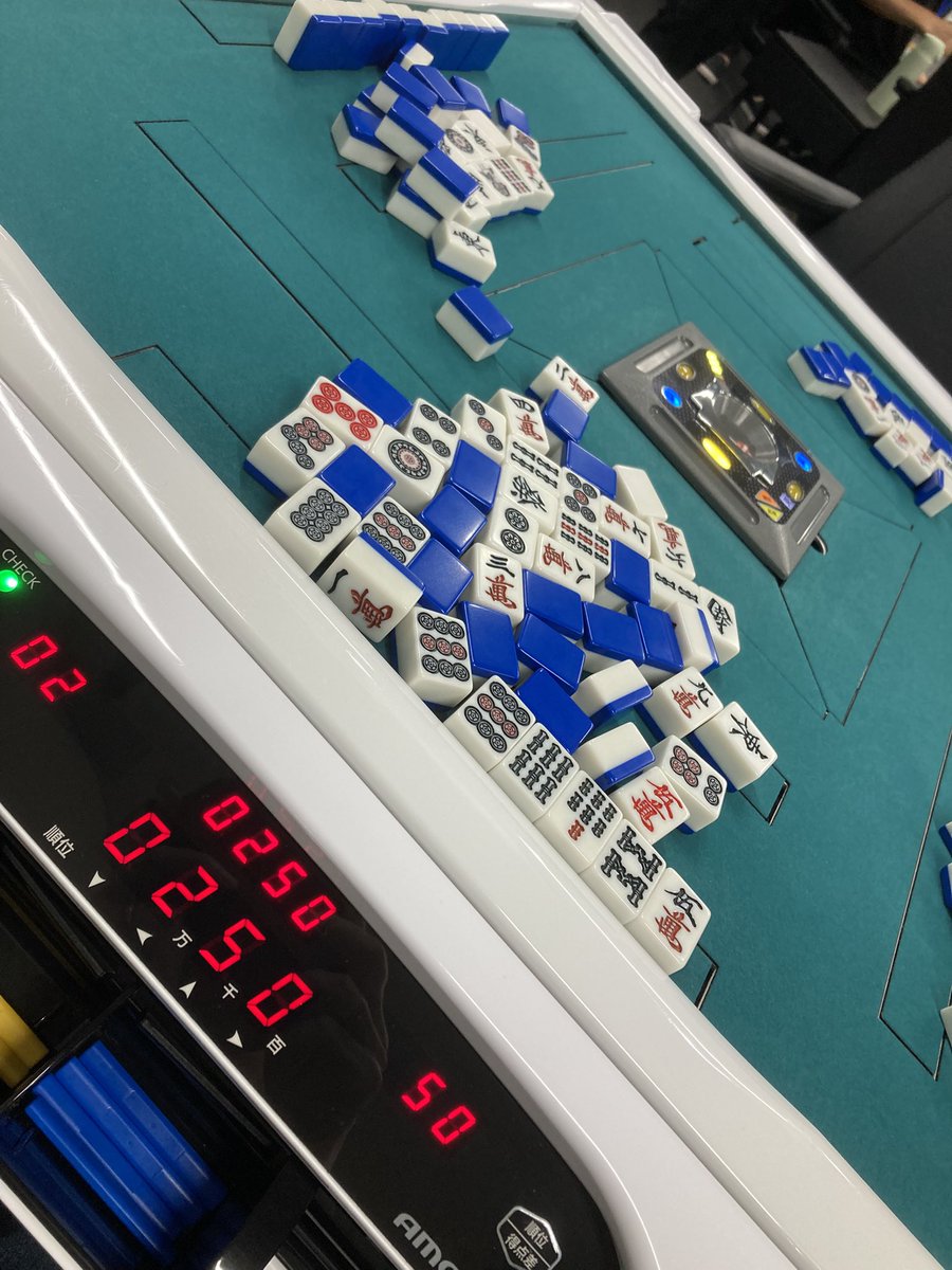 hiro11ueda's tweet photo. 楽しい1日でありました！
またこういう企画があるといいな😆

麻雀は「ルール覚えるのは大変」なイメージあるけど、まずはアプリの麻雀から始めたらいろいろわかりやすいと思うので、まずはMJアプリを楽しんでみましょう❣️

またいつか、リアル麻雀を楽しみたいなぁ😊
 #mJ麻雀教室 https://t.co/oQc87ENGLH