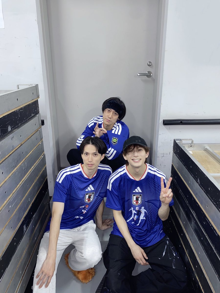 kenzzoy's tweet photo. 舞台『#ブルーロック -Re EPISODE 凪-』
本日もありがとうございました⚽️

無事に東京千秋楽を迎えること
出来ました。皆様のおかげです。

少し休んで京都公演もまた
走り抜けます💨！！

#ブルステ　#エピ凪 #エゴい https://t.co/tQSPYobImn