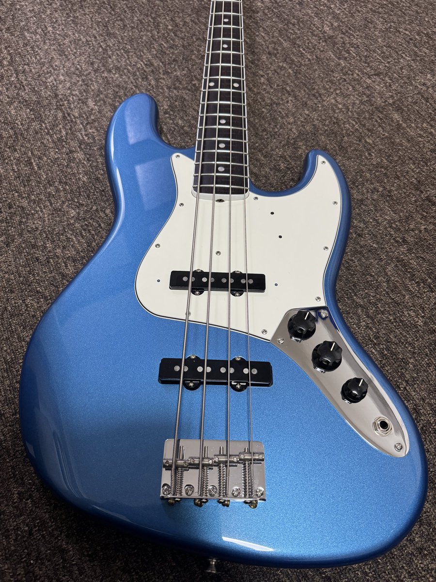 MNG Fender American vintage II 1966 JB LPB 新色で発売されて数日