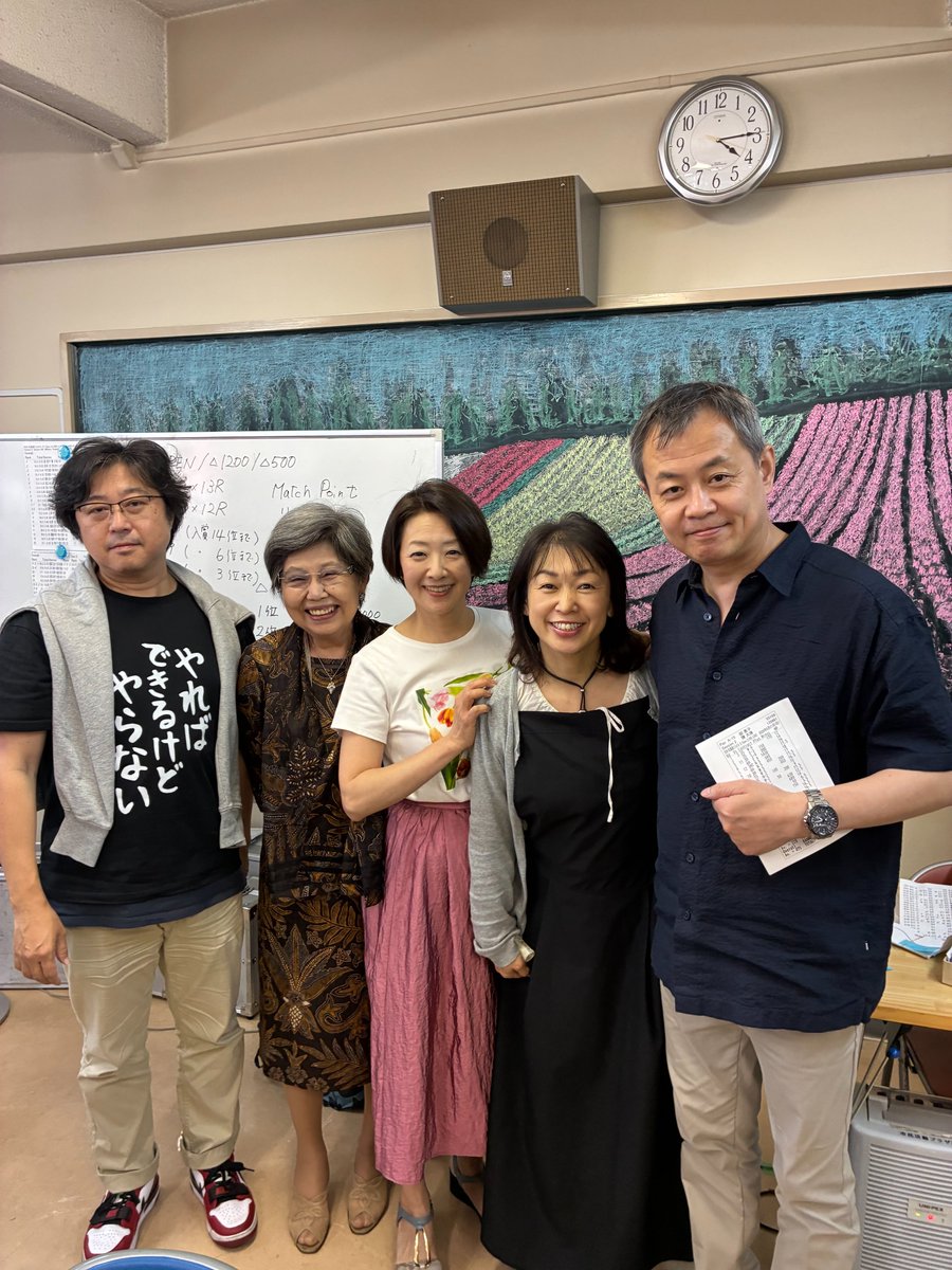 JCBL_CardGame's tweet photo. 北海道リジョナルの結果

６月２０日）、２１日の二日間、札幌で開催された北海道リジョナルI（IMPペア）＆II（MPペア）の上位入賞者（敬称略）は以下の通りです。

北海道リジョナルI
優勝　　高木直子・松岡ゆかり
２位　　田村徹・田村実真子
３位　　碇恵子・陳大偉
フライトB（△800）
優勝　　堀万智子・山本由美子
https://t.co/n0w6194kHh

北海道リジョナルII
優勝　　碇恵子・陳大偉
２位　　加来浩・宮部佳世子
３位　　平田隆彦・伊藤美登利
フライトB（△1200）
優勝　　大窪陽子・本保敦理
フライトC（△500）
優勝　　信濃正史・大原敏廣
https://t.co/YNLUMNNNgy

写真　二日目上位入賞ペア（左から　加来・碇・伊藤・宮部・陳）