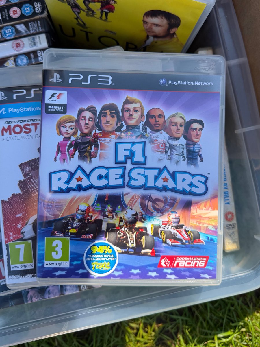 lovepiastri's tweet photo. found some bangers at the car boot sale https://t.co/LKIojKHYet