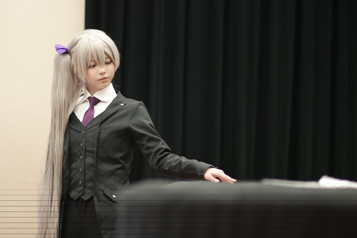 temple_cosplay's tweet photo. ピアノと撮影できる楽屋も、今回のイベントでは使用可能です！
この楽屋は大きな鏡もあるため、鏡越しでの撮影や、アイドルのレッスン風にも撮ることができます。
※ピアノの演奏は行わないでください。
※ピアノの開閉はスタッフが手袋をつけて行い、使用ごとに消毒を行います。 https://t.co/jp5RT22ZM0
