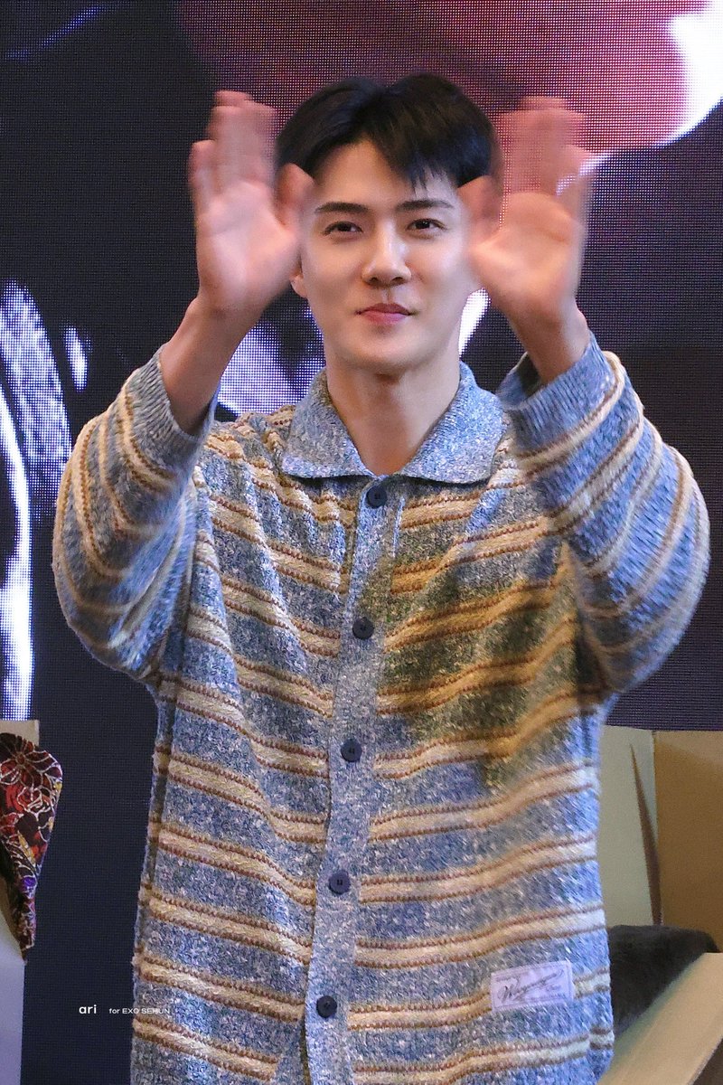 oohari412's tweet photo. 260621 오늘도 잘생겻어ㅓ #세훈 #SEHUN https://t.co/jTmyNdL7BW
