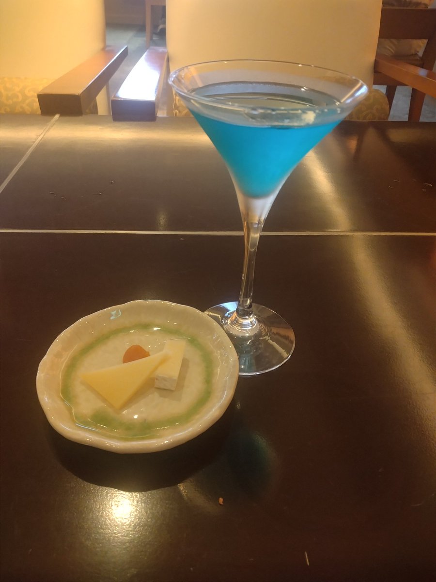 GN12518's tweet photo. 父の日スペシャル！
全国のお父さんに乾杯🥂 https://t.co/IIwE3JTtmO