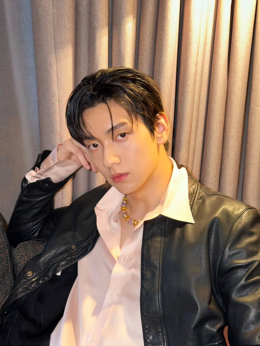 streamingsoob's tweet photo. PAGE SOOBIN THIRD POST ON INSTAGRAM 🔥

🎯GOALS : 1M LIKES AND ABOVE
🔗 https://t.co/RylLhUn23v

Like, share, save, repost. Make your own posts using tags below!

All these will count towards MIV/EMV !

SOOBIN FOR MILAN FASHION WEEK #SOOBINxDOLCEGABBANA #DGSS27 #DolceGabbana #SOOBIN @dolcegabbana