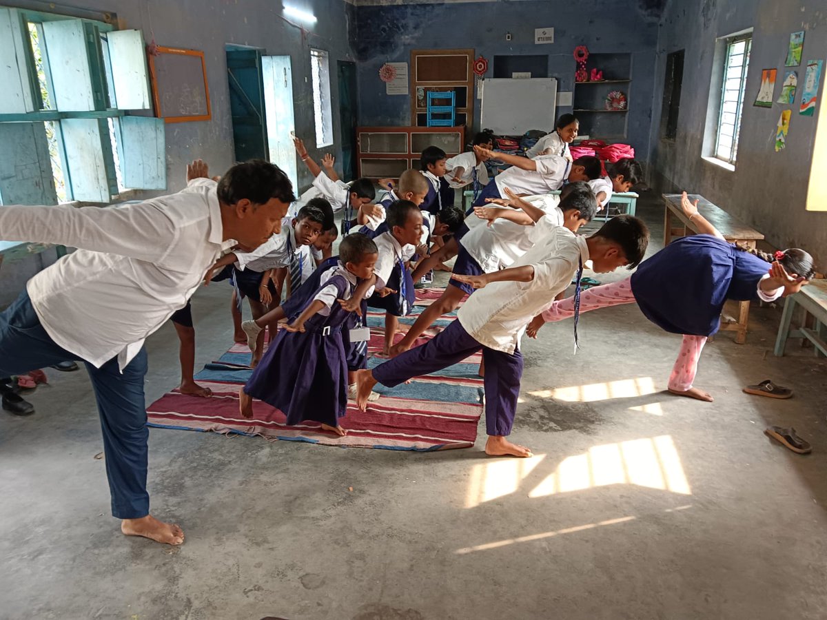 phed_burd's tweet photo. Celebration of International Yoga Day at Kalna-I Block, Purba Bardhaman District to promote physical fitness, mental well-being.
@GowbPhe, #InternationalYogaDay, #WestBengal https://t.co/lz4RDoOL10
