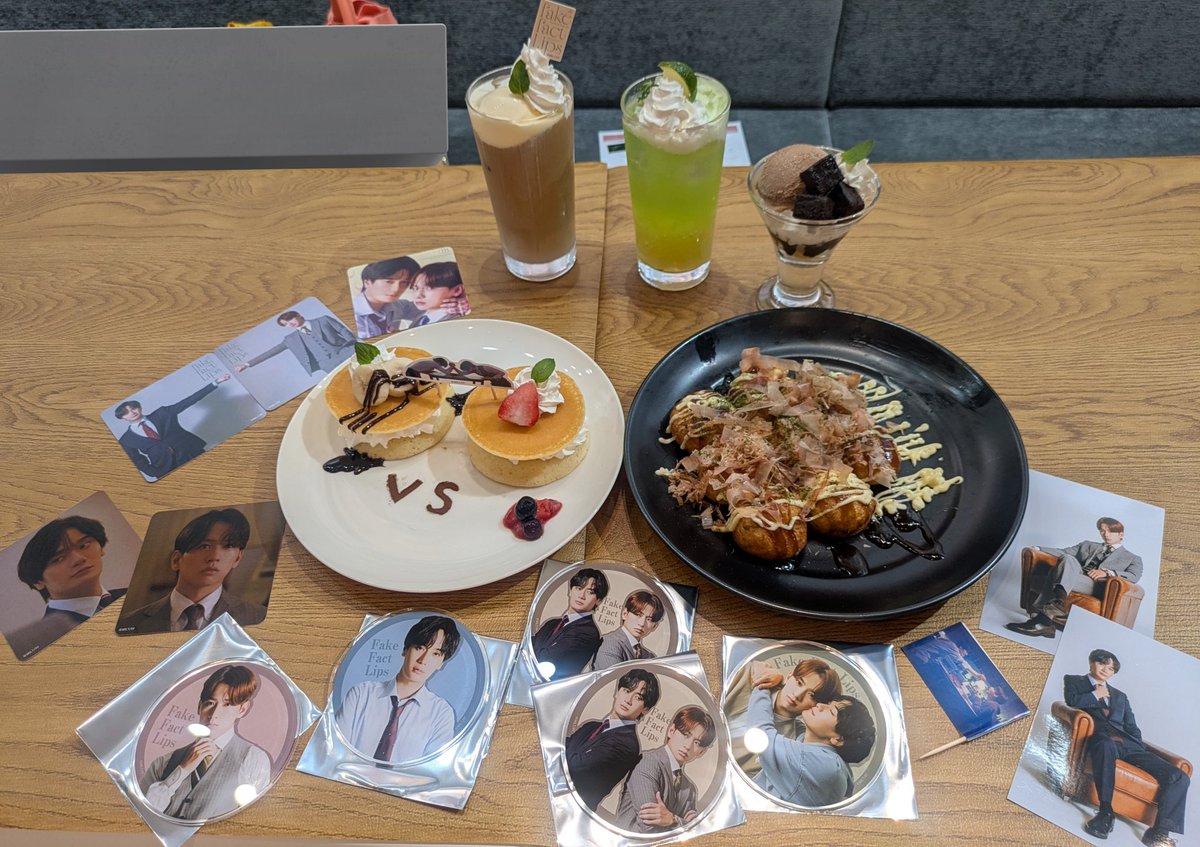 micarunnn's tweet photo. フェイクファクトリップス、コラボカフェ行ってきた〜
あ、もちろんひとり🥹
有償コースター近くにいたお姉さんが交換してくれて全ゲットできた🫶 https://t.co/BeCnvLkMcp