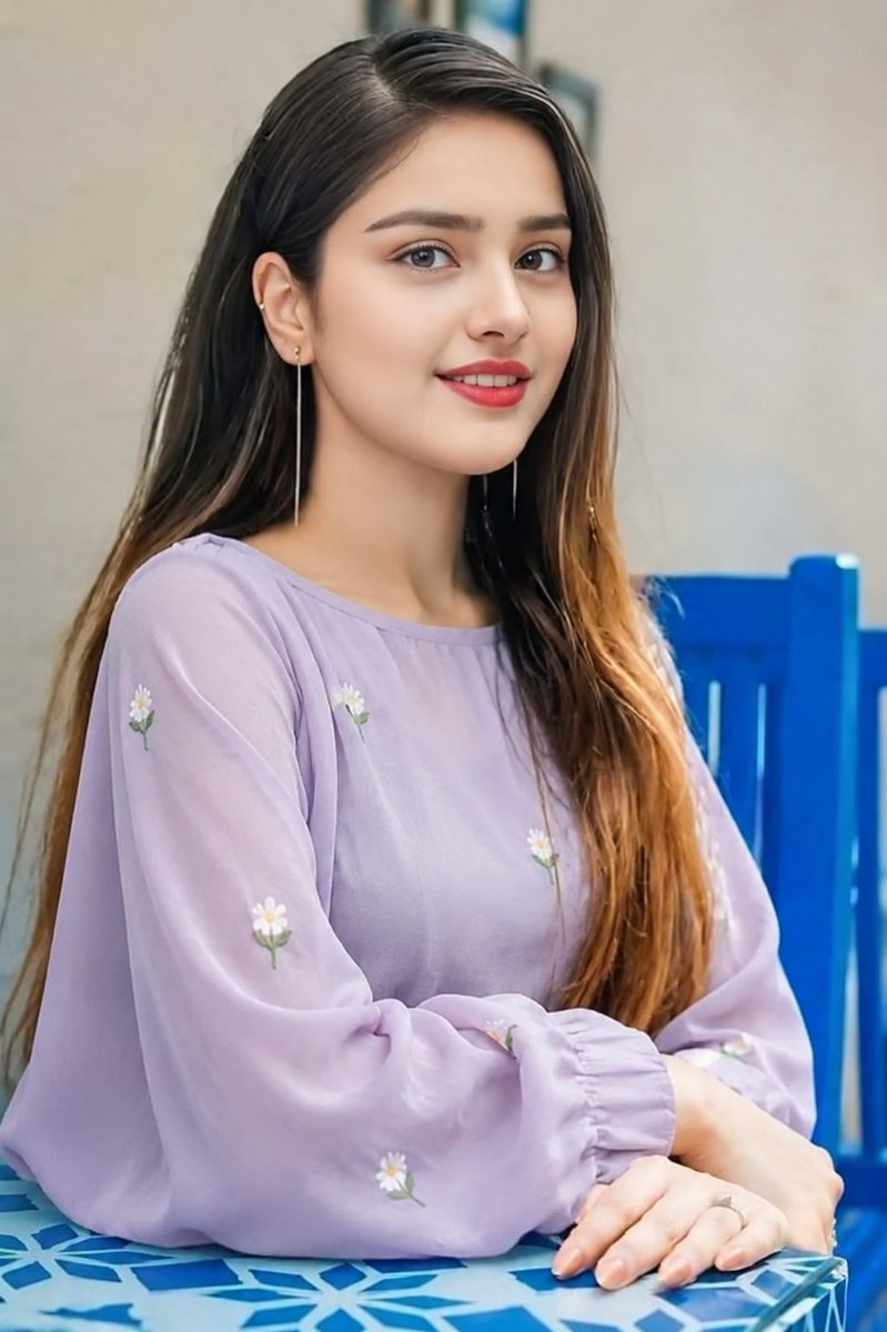 Arzoo12sh's tweet photo. 1. Birthday prompt/ GPT Image:2
2. Upload your photo 
3. Copy the prompt 
4. Generate
5. Here's the prompt 💬👇 https://t.co/1MQ7vsGbGR