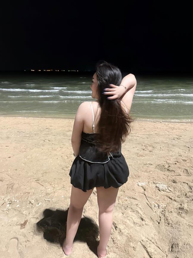 Sumiatih69m's tweet photo. Santai di pantai hatimu https://t.co/Rs9drISnkS