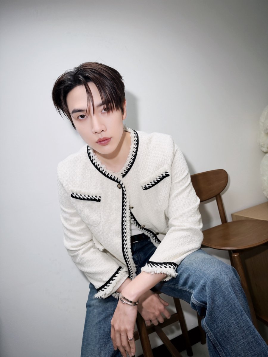 MchoiceTH's tweet photo. ‘แม็กกี้’ พร้อมไปเจอกับทุกคนที่งาน ‘Destiny Clinic x MaxkyBas’ แล้วค้าบบ ลุยยย 🫡🤍🩵

MAXKYBAS DESTINY PINKLAO
#DestinyclinicxMaxkyBas
#maxky_rp #maxkybas 
#MchoiceArtist https://t.co/cAtjWE8oeo