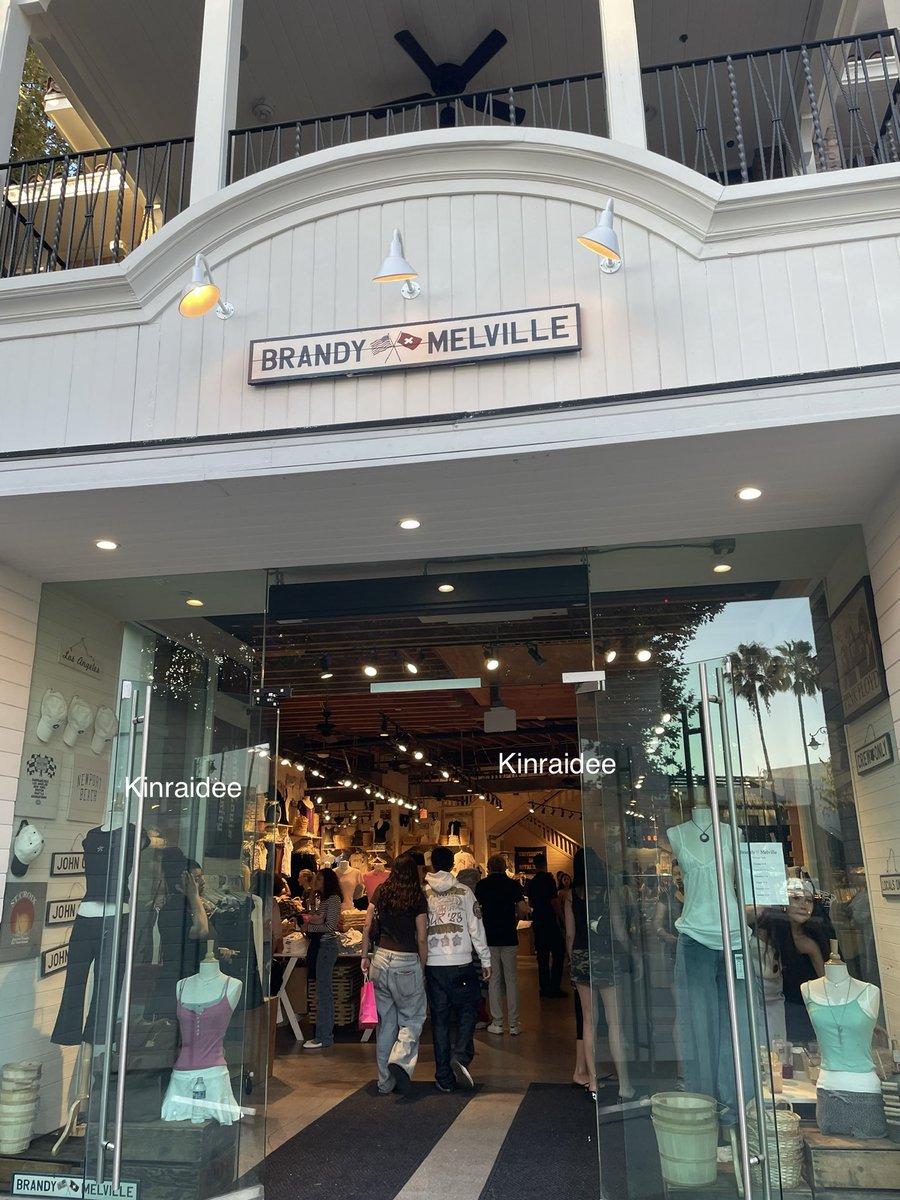kinraidee1's tweet photo. Subdued &amp; Brandy Melville 💗ก็ยังรับนะคะ สนใจสอบถาม dm เข้ากลุ่มดูเพิ่มเติมได้ค่า⭐️ ช่วงนี้มี Saleอยู่ด้วยน้า‼️

📍ส่งของในไทย 27 กค

#subduedthailand #พรีออเดอร์เมกา #พรีsubdued #รับหิ้วsubdued #brandymelvillethailand #พรีแบรนดี้ #หิ้วbrandy #ส่งต่อsubdued #ส่งต่อbrandymelville https://t.co/IBckwaVKhO